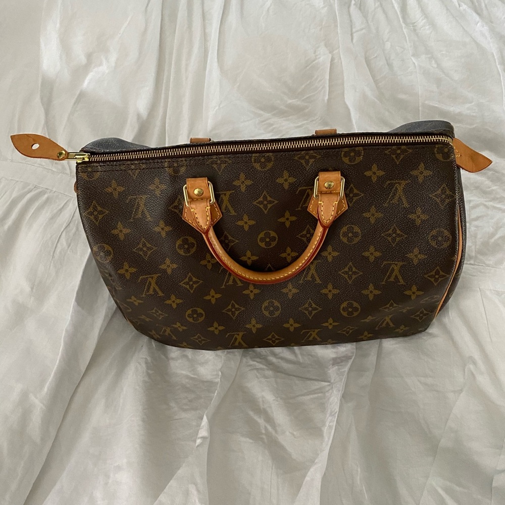 Authentic Louis Vuitton Speedy 35